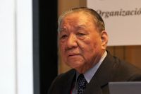 El Sr. kakehashi en un momento de su exposición